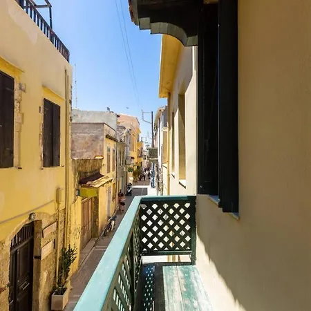 4 Bedroom House In The Centre Of Old Town Casa vacanze